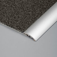 Sfeerbeeld overgangsprofiel MULTIFLOOR SK zilver mat op tapijt